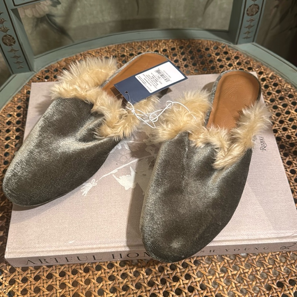 Faux velvet loafers